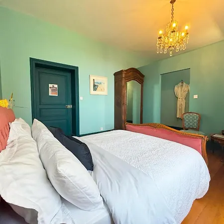 Chateau De Bruges - Exclusive Property Holiday home Lapeyrouse