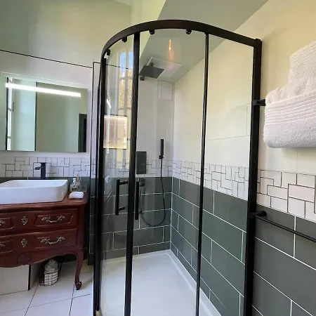 Chateau De Bruges - Exclusive Property